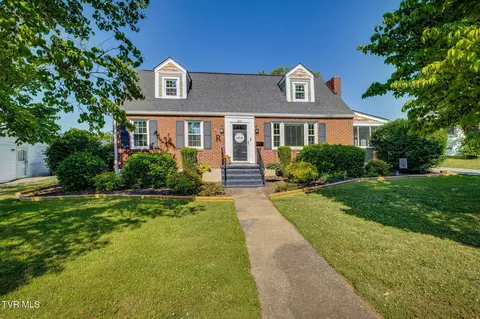 824 Fairmont Avenue Kingsport Tn 37660, Kingsport, TN 37660