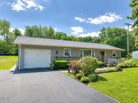135 Cedar Valley Road Bristol Tn 37620, Bristol, TN 37620