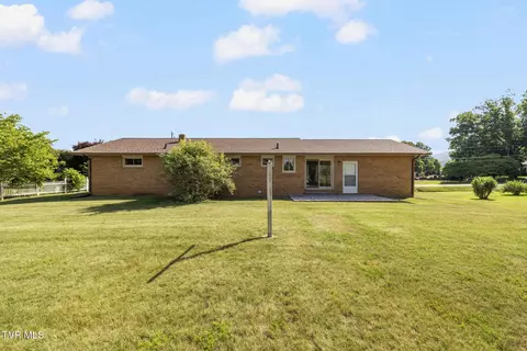 Exterior - 320 Mountain View Street Erwin Tn 37650, Erwin, TN 37650 photo 8 of 12
