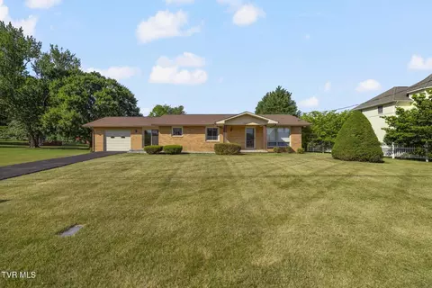 Exterior - 320 Mountain View Street Erwin Tn 37650, Erwin, TN 37650 photo 3 of 12