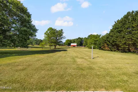Exterior - 320 Mountain View Street Erwin Tn 37650, Erwin, TN 37650 photo 7 of 12