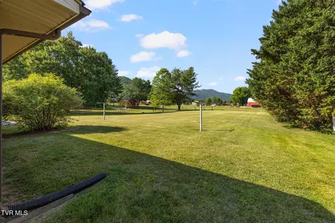 Exterior - 320 Mountain View Street Erwin Tn 37650, Erwin, TN 37650 photo 12 of 12