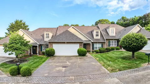 Exterior - 1842 Cottage Drive 17 Greeneville Tn 37745, Greeneville, TN 37745 photo 5 of 10