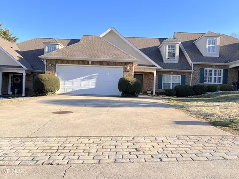 Exterior - 1842 Cottage Drive 17 Greeneville Tn 37745, Greeneville, TN 37745 photo 9 of 10
