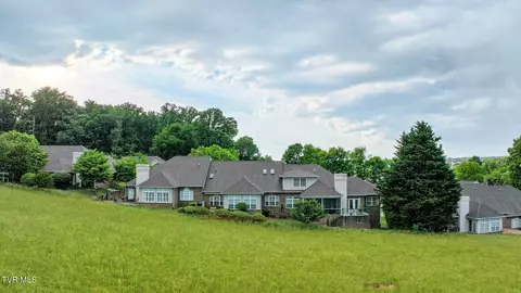 Exterior - 1842 Cottage Drive 17 Greeneville Tn 37745, Greeneville, TN 37745 photo 7 of 10