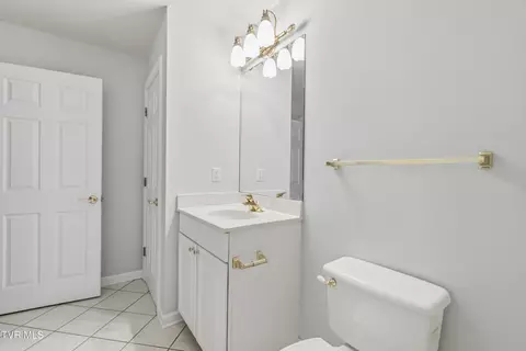 Bath - 1842 Cottage Drive 17 Greeneville Tn 37745, Greeneville, TN 37745 photo 5 of 7