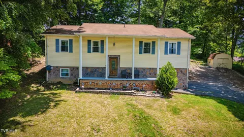 138 Lexington Avenue Elizabethton Tn 37643, Elizabethton, TN 37643