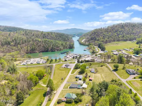 207 Main Street Butler Tn 37640, Butler, TN 37640