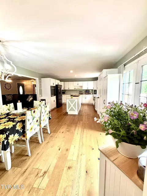 Kitchen - 4946 Pole Bridge Road Wise Va 24293, Wise, VA 24293 photo 1 of 15