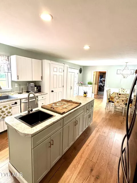 Kitchen - 4946 Pole Bridge Road Wise Va 24293, Wise, VA 24293 photo 7 of 15