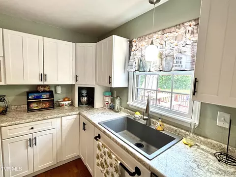 Kitchen - 4946 Pole Bridge Road Wise Va 24293, Wise, VA 24293 photo 14 of 15