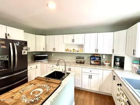 Kitchen - 4946 Pole Bridge Road Wise Va 24293, Wise, VA 24293 photo 13 of 15