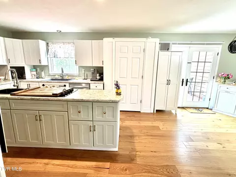 Kitchen - 4946 Pole Bridge Road Wise Va 24293, Wise, VA 24293 photo 6 of 15
