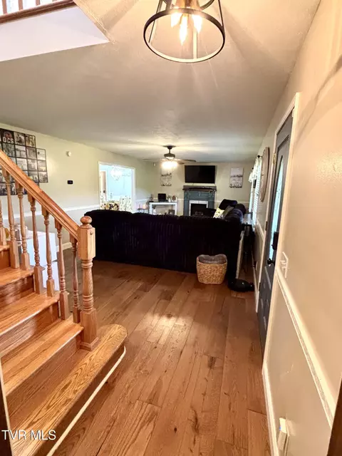 Entry Way - 4946 Pole Bridge Road Wise Va 24293, Wise, VA 24293 photo 2 of 3