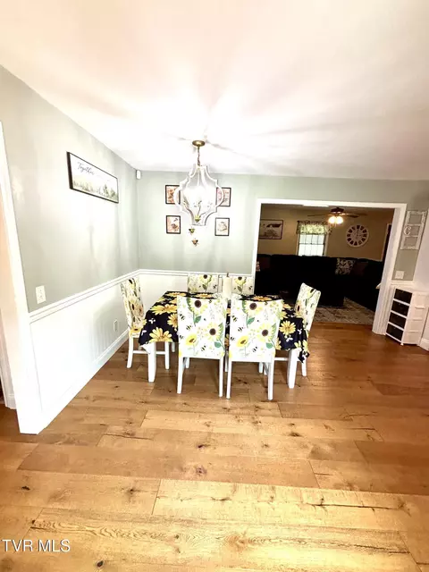 Dining - 4946 Pole Bridge Road Wise Va 24293, Wise, VA 24293 photo 1 of 5