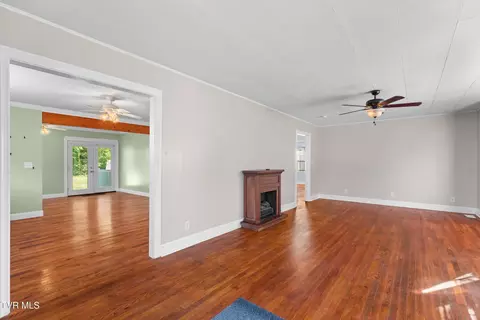 Living - 427 Juniper Street Greeneville Tn 37745, Greeneville, TN 37745 photo 1 of 4
