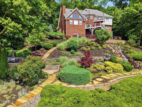 Exterior - 1881 Pointe Drive Talbott Tn 37877, Talbott, TN 37877 photo 14 of 17