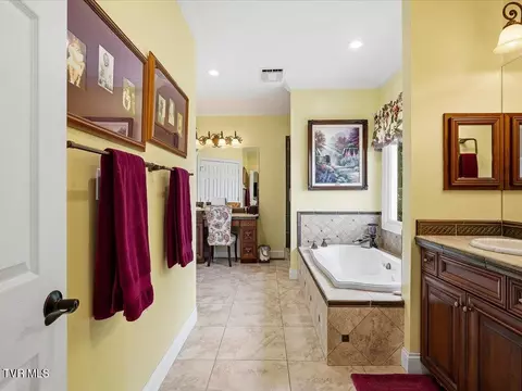 Bath - 1881 Pointe Drive Talbott Tn 37877, Talbott, TN 37877 photo 2 of 8