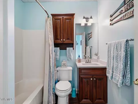 Bath - 1881 Pointe Drive Talbott Tn 37877, Talbott, TN 37877 photo 8 of 8