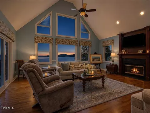 Living - 1881 Pointe Drive Talbott Tn 37877, Talbott, TN 37877 photo 4 of 4