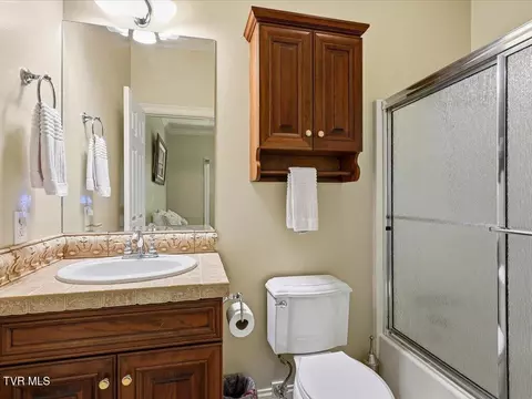 Bath - 1881 Pointe Drive Talbott Tn 37877, Talbott, TN 37877 photo 6 of 8