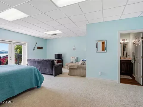 Bedroom - 1881 Pointe Drive Talbott Tn 37877, Talbott, TN 37877 photo 9 of 10