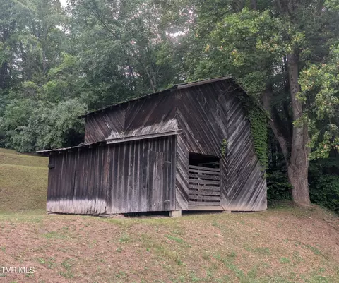 Exterior - 9912 Sandlick Road Bee Va 24217, Bee, VA 24217 photo 6 of 9