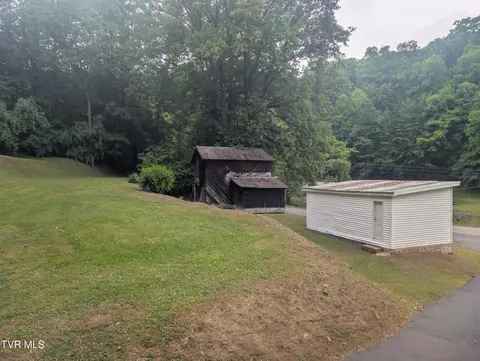 Exterior - 9912 Sandlick Road Bee Va 24217, Bee, VA 24217 photo 5 of 9