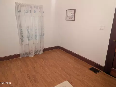Other - 9912 Sandlick Road Bee Va 24217, Bee, VA 24217 photo 8 of 12