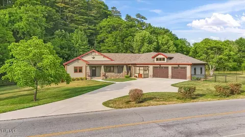 375 Middle Creek Road Afton Tn 37616, Afton, TN 37616