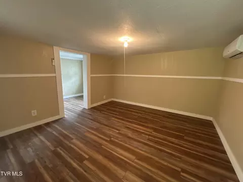 Living - 518 Spring Avenue Wise Va 24293, Wise, VA 24293 photo 4 of 5
