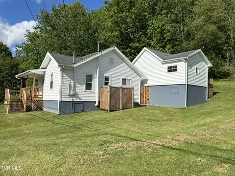 Exterior - 518 Spring Avenue Wise Va 24293, Wise, VA 24293 photo 2 of 9