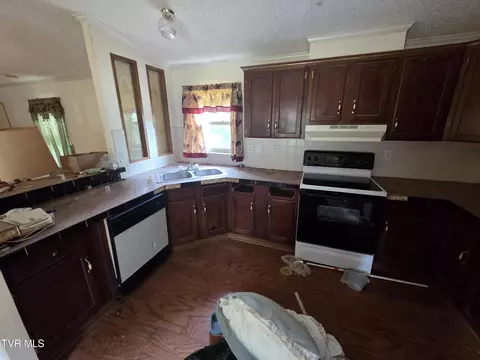 Kitchen - 405 Culver Road Limestone Tn 37681, Limestone, TN 37681 photo 2 of 3