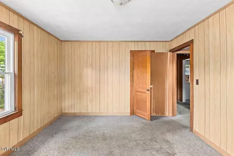 Bedroom - 201 Melrose Street Hampton Tn 37658, Hampton, TN 37658 photo 3 of 6
