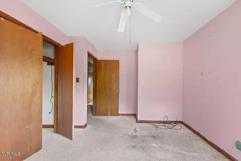 Bedroom - 115 Alexander Street Hampton Tn 37658, Hampton, TN 37658 photo 4 of 5