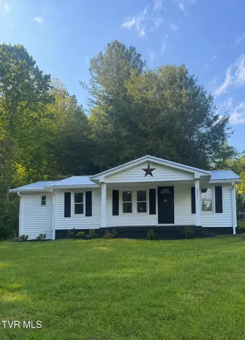 2053 Berry Branch Road Mountain City Tn 37683, Mountain City, TN 37683