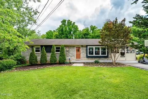 1704 Scenic Drive Johnson City Tn 37604, Johnson City, TN 37604