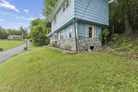Exterior - 902 Diane Avenue Erwin Tn 37650, Erwin, TN 37650 photo 6 of 8
