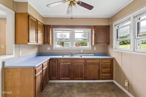 Kitchen - 902 Diane Avenue Erwin Tn 37650, Erwin, TN 37650 photo 1 of 2