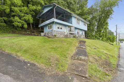 Exterior - 902 Diane Avenue Erwin Tn 37650, Erwin, TN 37650 photo 7 of 8