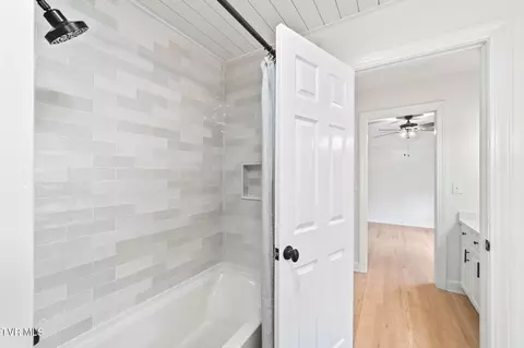 Bath - 9 Thunder Bay Drive Gray Tn 37615, Gray, TN 37615 photo 6 of 7