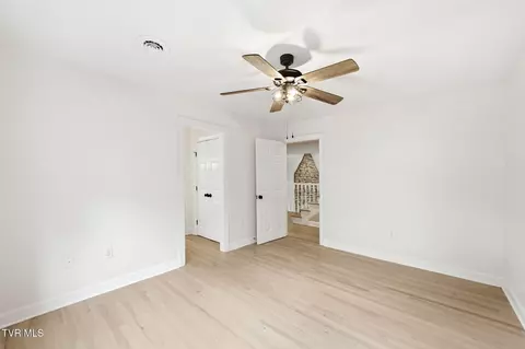 Bedroom - 9 Thunder Bay Drive Gray Tn 37615, Gray, TN 37615 photo 6 of 9
