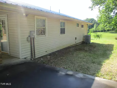 Exterior - 270 Forrest Road Fall Branch Tn 37656, Fall Branch, TN 37656 photo 10 of 20