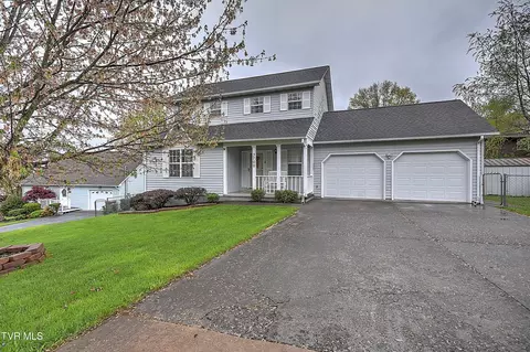 3700 Deepwood Drive Johnson City Tn 37601, Johnson City, TN 37601