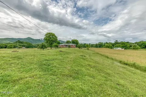 Exterior - 2390 Highway 107 Chuckey Tn 37641, Chuckey, TN 37641 photo 18 of 21