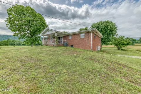 Exterior - 2390 Highway 107 Chuckey Tn 37641, Chuckey, TN 37641 photo 8 of 21