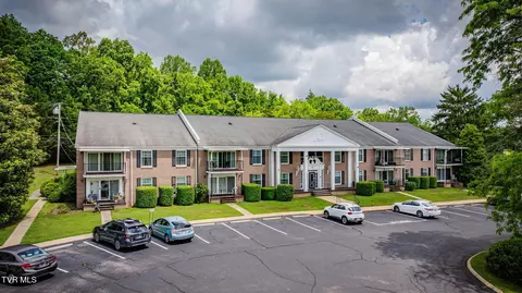 202 University Parkway 8e Johnson City Tn 37604, Johnson City, TN 37604