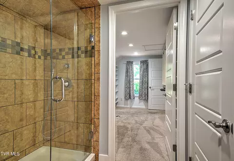 Bath - 909 E Holston Avenue Johnson City Tn 37601, Johnson City, TN 37601 photo 6 of 8