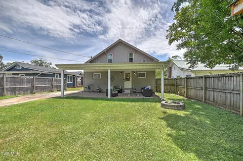 Exterior - 909 E Holston Avenue Johnson City Tn 37601, Johnson City, TN 37601 photo 9 of 19