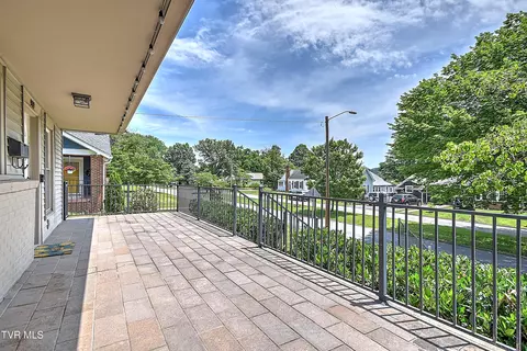 Exterior - 909 E Holston Avenue Johnson City Tn 37601, Johnson City, TN 37601 photo 4 of 19